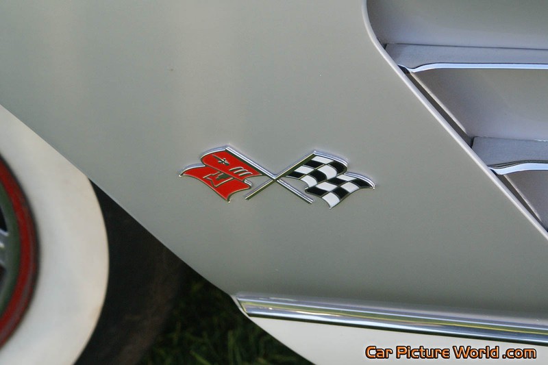 1959 White Corvette Fender Emblem