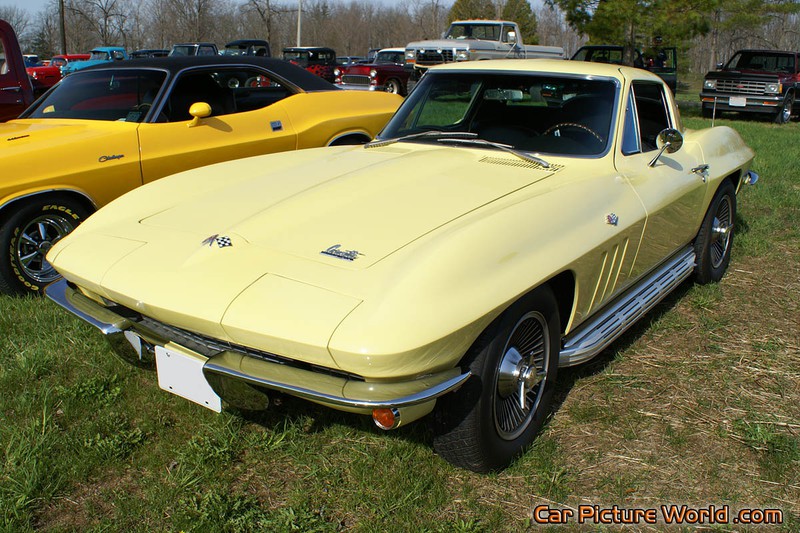 1965 Corvette Coupe Front Left