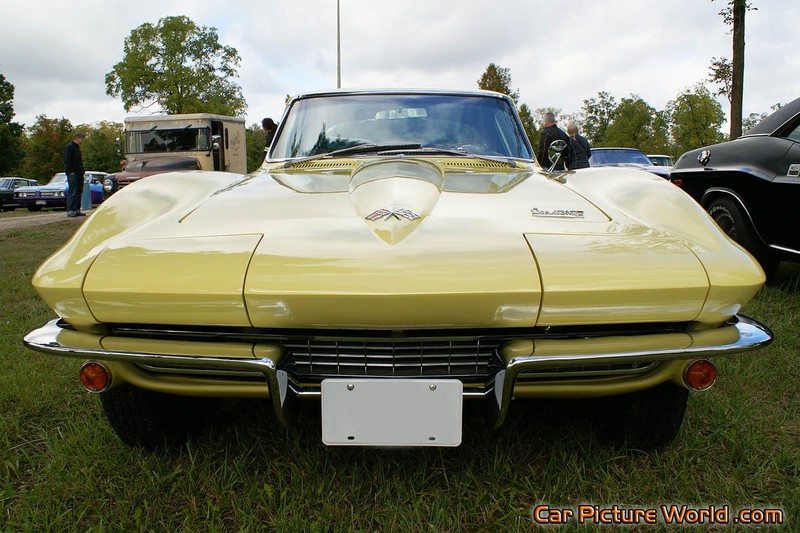 1965 Corvette Coupe Front Low