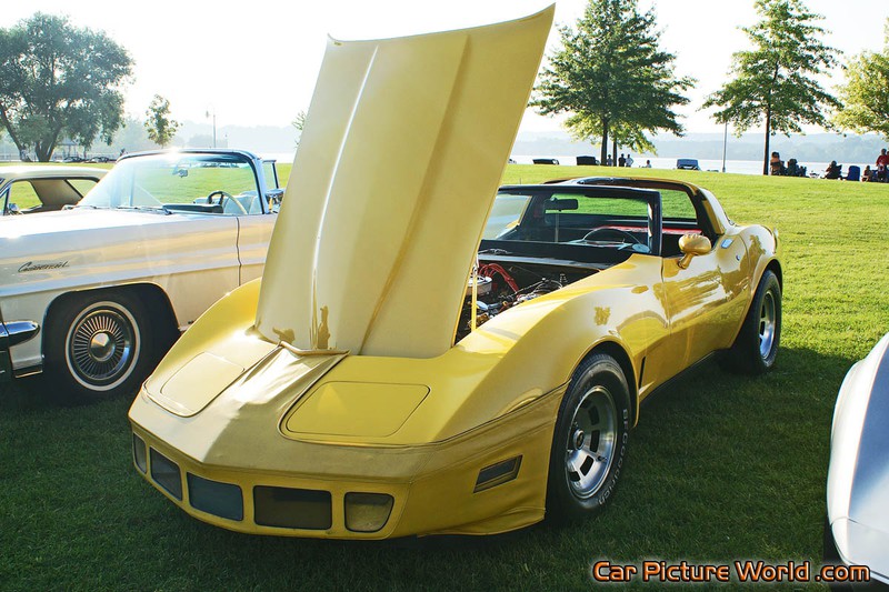1982 Yellow Corvette