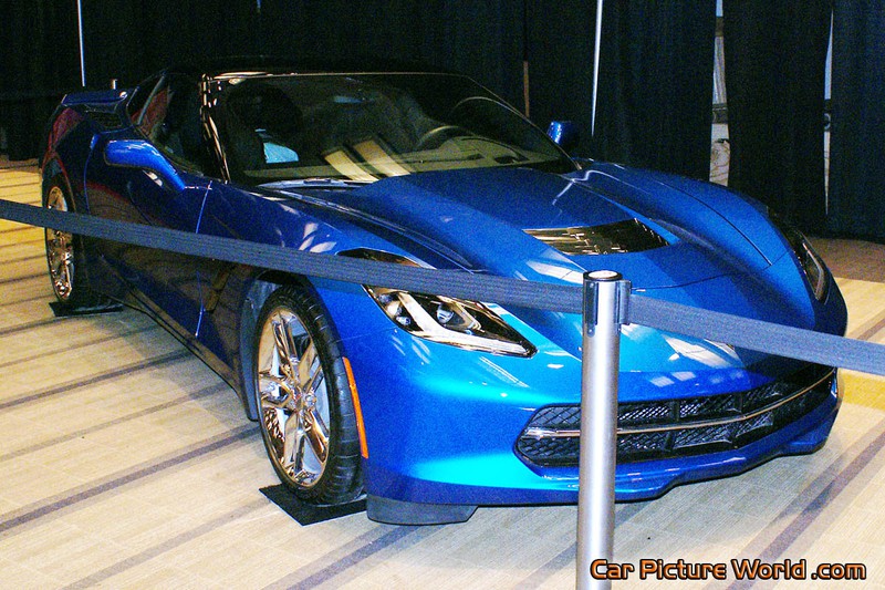 2014 Corvette Coupe Front Right