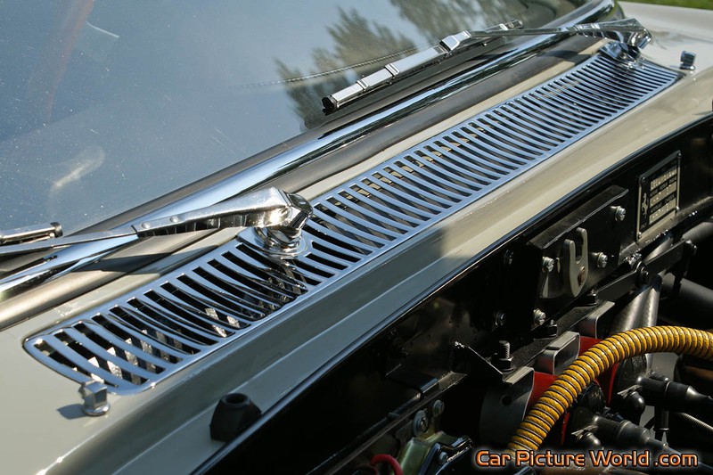 1959 250 GT Pininfarina Coupe Cowl Vent