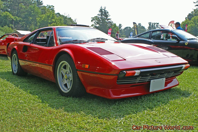 1976 308 GTB Front Right