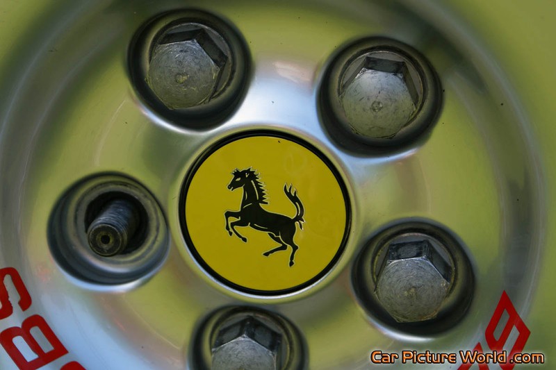 Ferrari 360 Challenge Stradale Wheel Center Cap