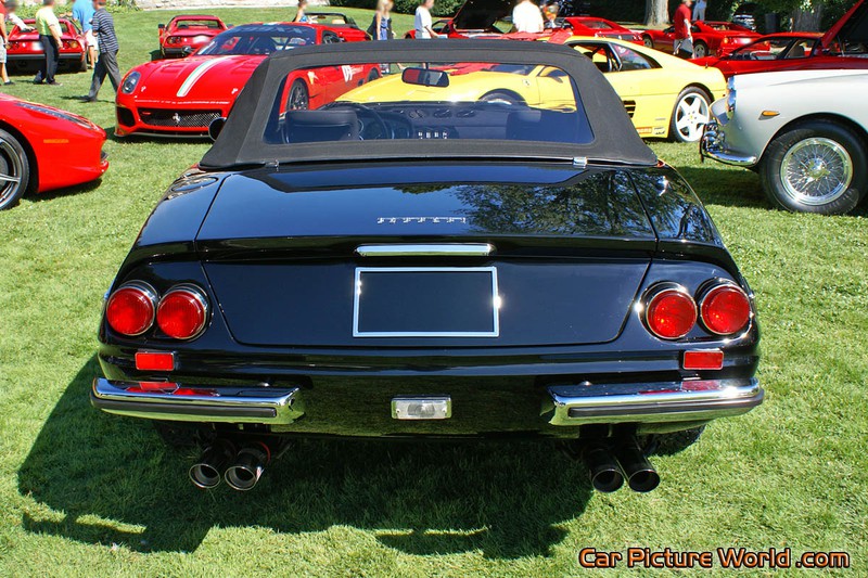Ferrari 365 GTS 4 Rear