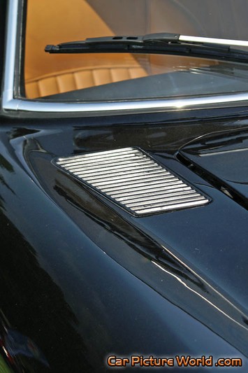 1969 Ferrari 365 GT 2+2 Fender Vent