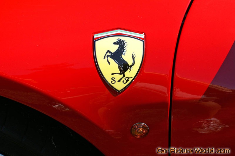 Ferrari 458 Italia Fender Crest