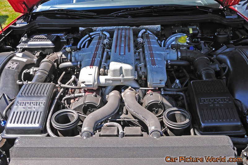 Red Ferrari 550 Engine