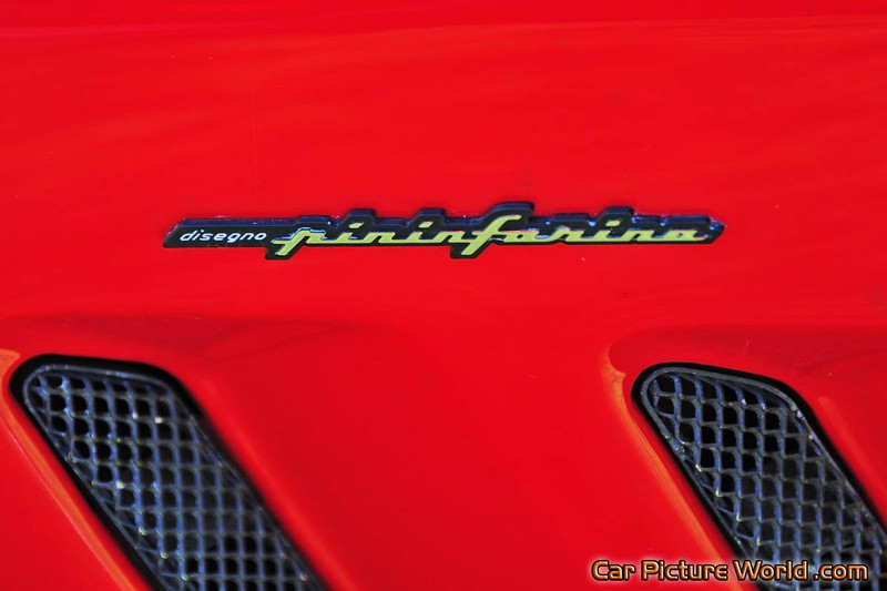 Red Ferrari 550 Side Insignia
