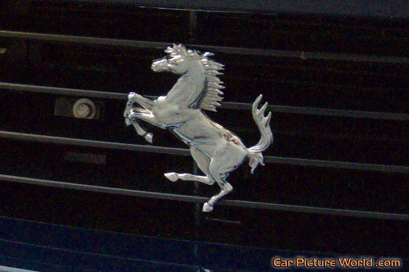 Ferrari 575M Maranello Grill Emblem