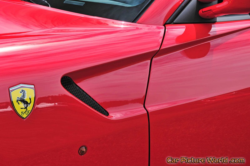Red Ferrari 599 Fender Vent