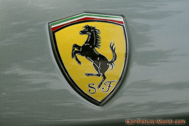 Ferrari 612 Scaglietti Fender Crest