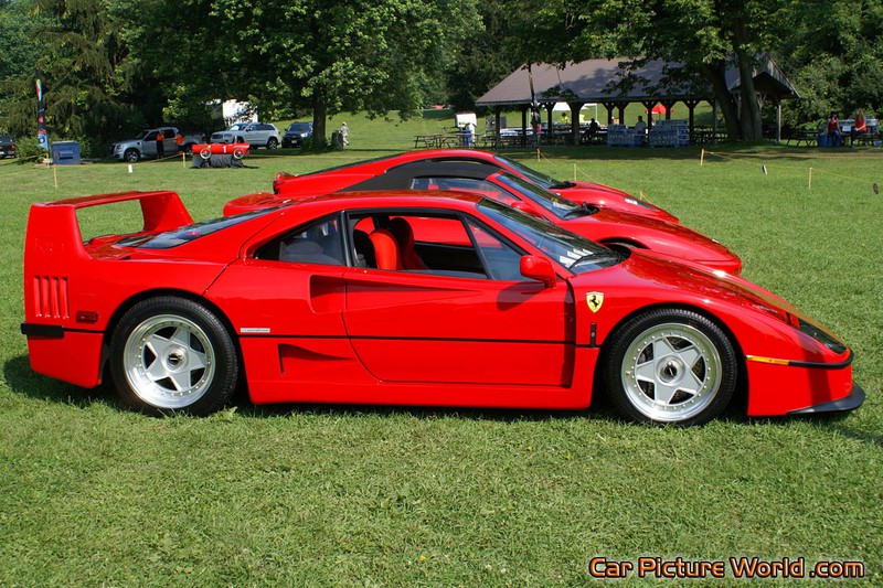 1991 Ferrari F40 Right Side