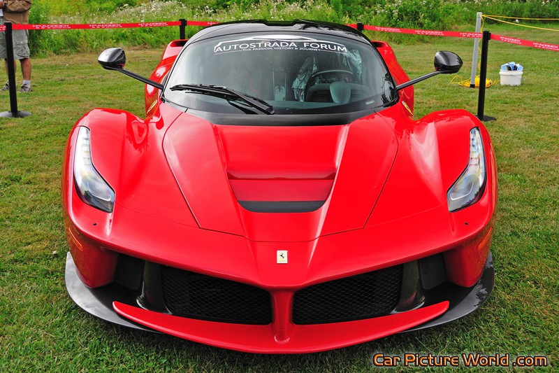 LaFerrari Front