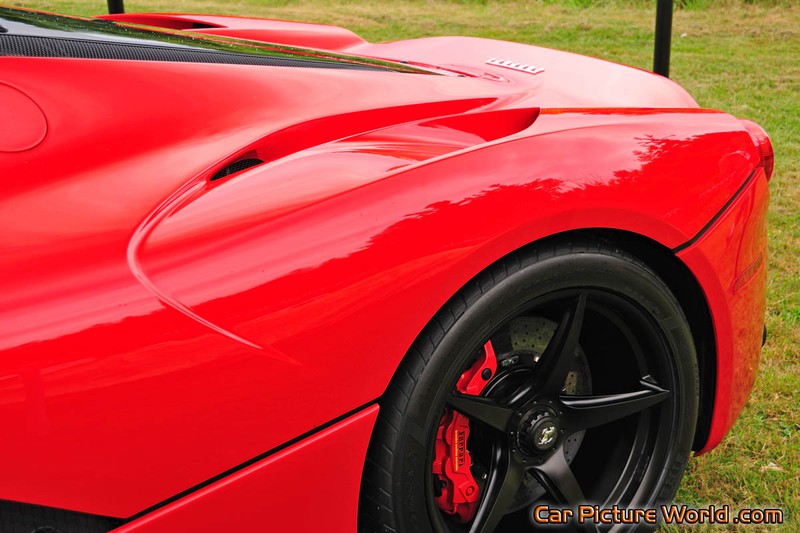 LaFerrari Rear Fender