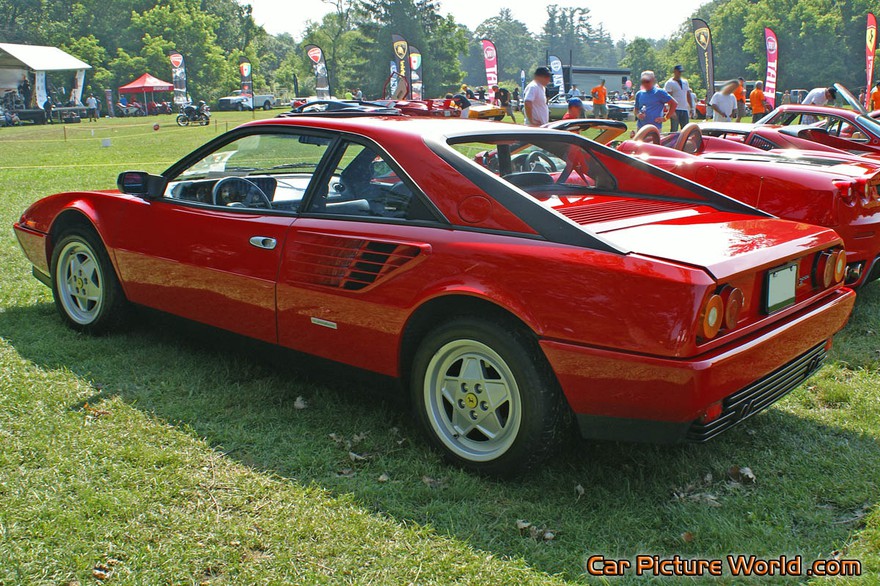 Picture of a 1993 Ferrari Mondial T