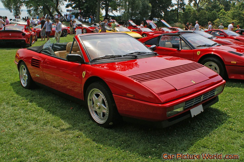 Ferrari Mondial T Cabriolet Front Right