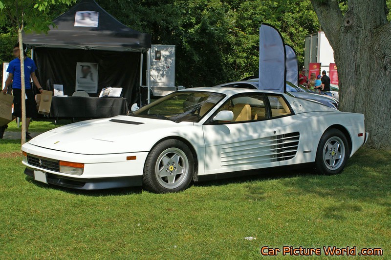 White Ferrari Testarossa Front Left