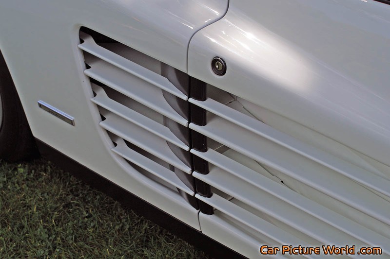 White Ferrari Testarossa Side Intake Scoop