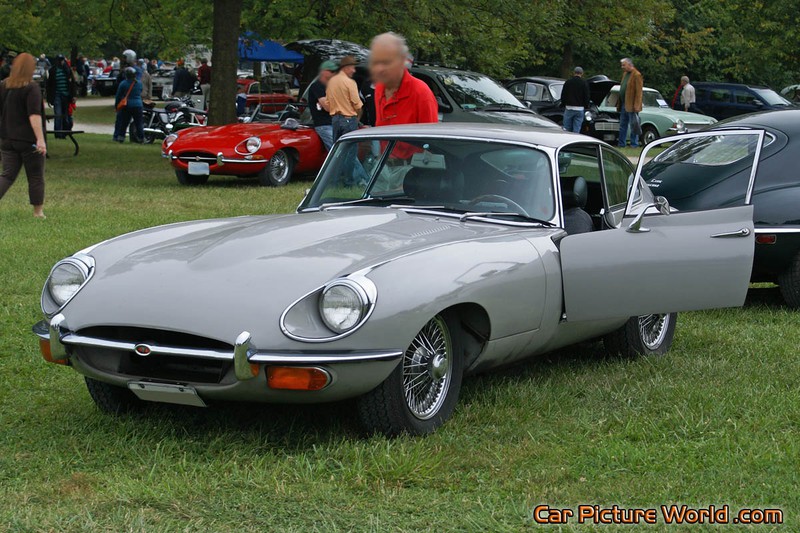 Jaguar E-Type Front Left