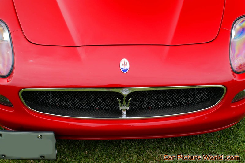 2002 Maserati Coupe GT Grill