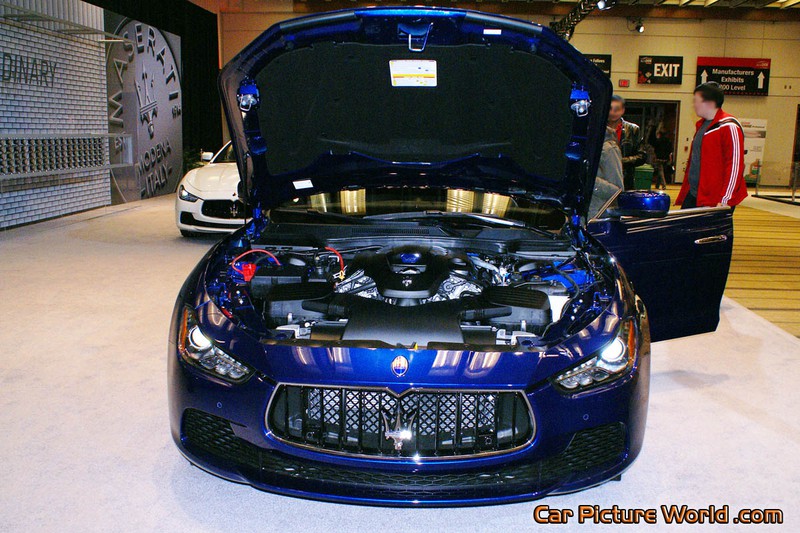 2014 Ghibli S Q4 Front