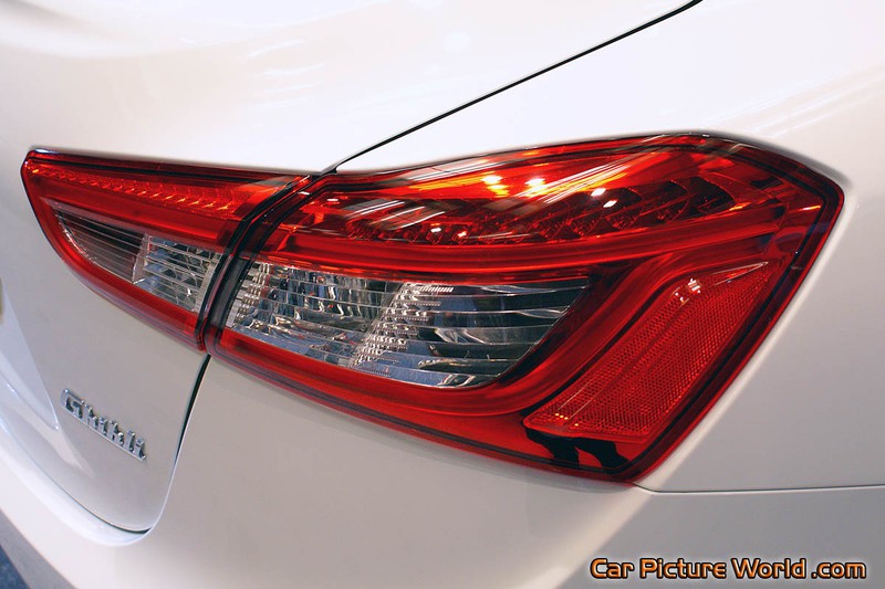 2014 Maserati Ghibli S Q4 Tail Light