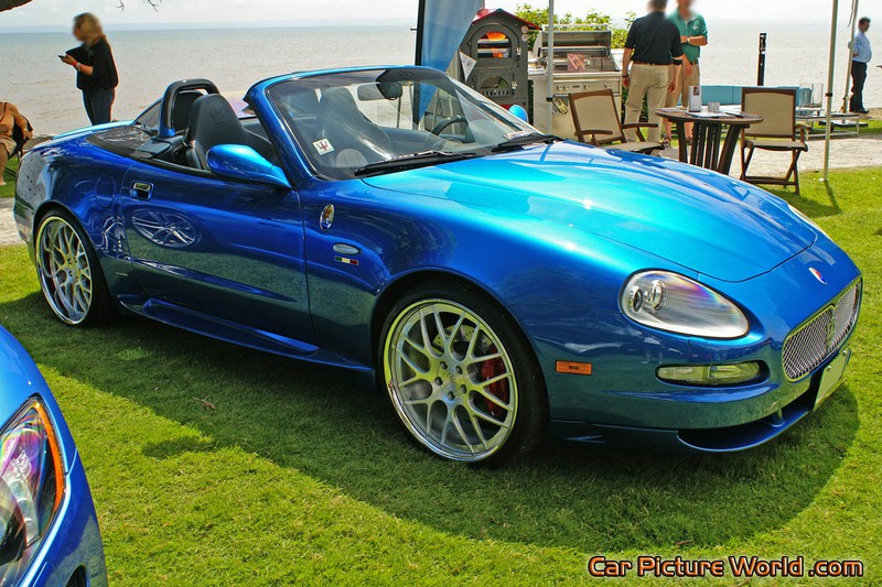 2005 Gransport Spyder Front Right