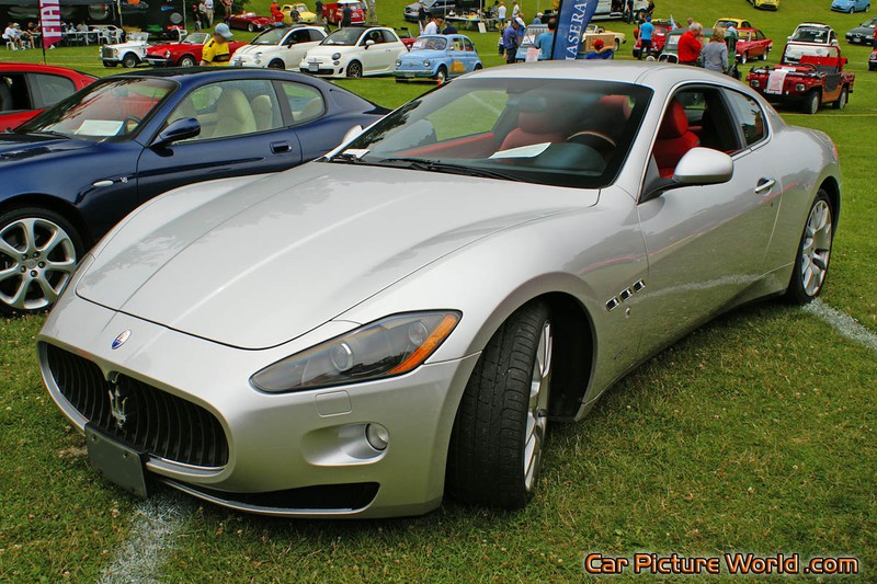 2008 GranTurismo Front Left