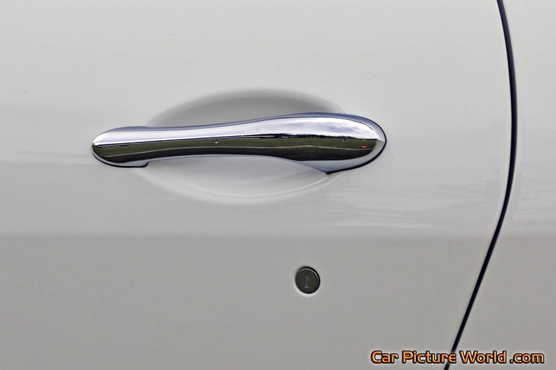 2011 GranTurismo S Convertible Door Handle