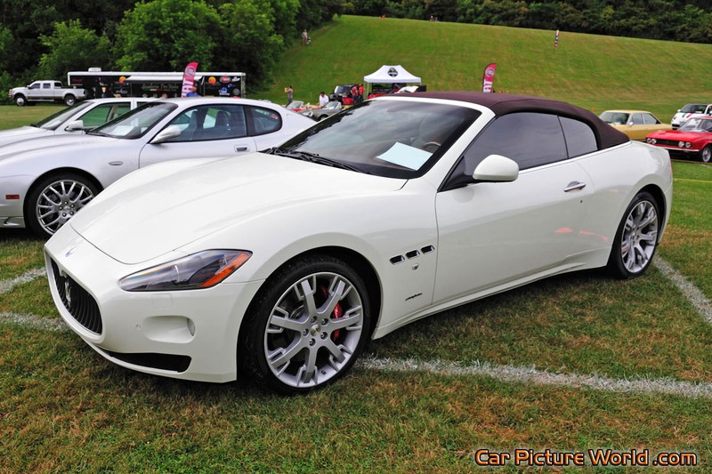 2011 GranTurismo S Convertible Top Up