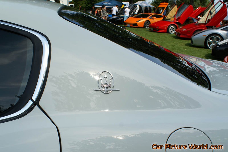 Quattroporte Sport GT C Pillar Crest