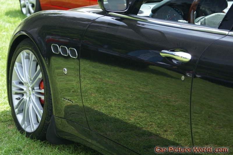 2011 Maserati Quattroporte Front Fender