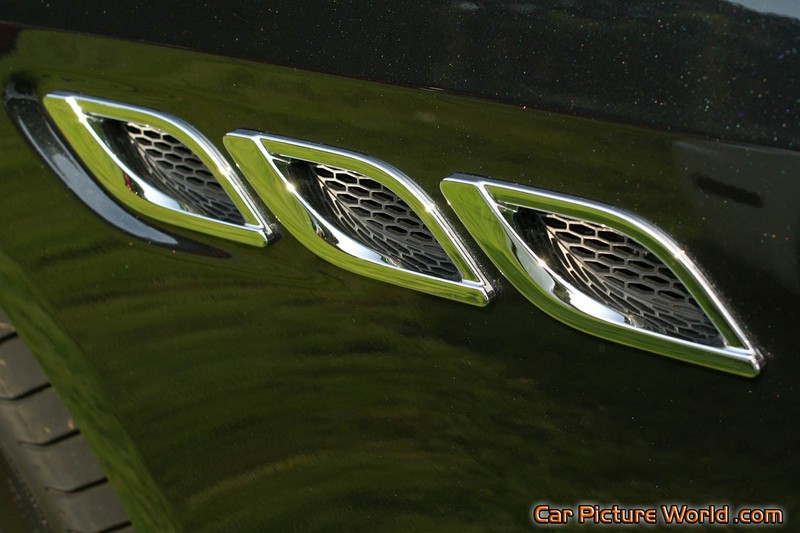 2014 Maserati Quattroporte Fender Vents