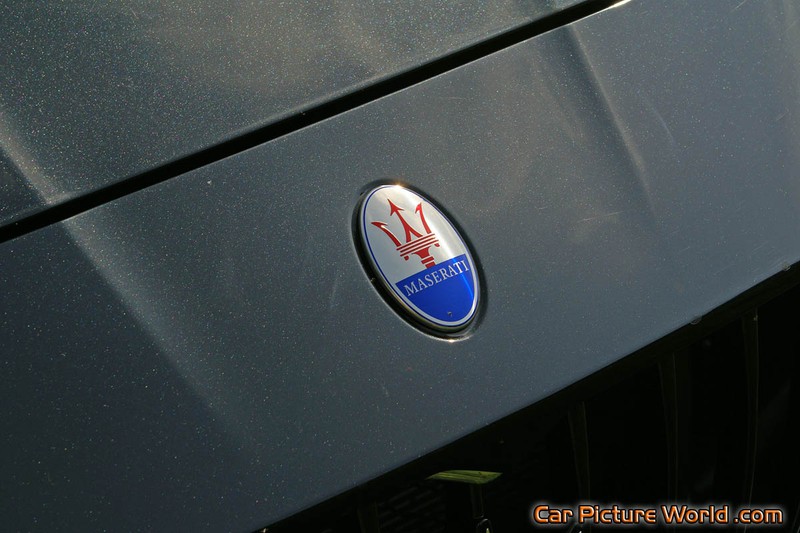 2014 Maserati Quattroporte Front Badge