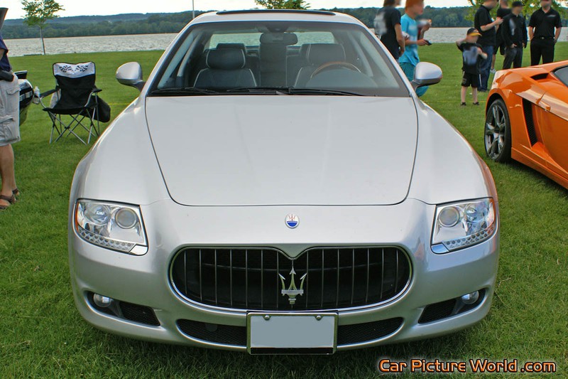 Maserati Quattroporte Front