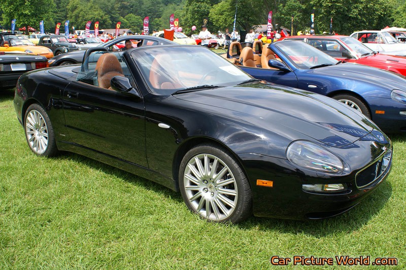 2002 Maserati Spyder Front Right
