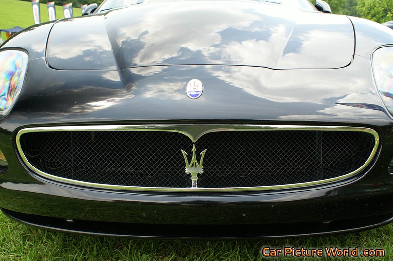 2002 Maserati Spyder Grill
