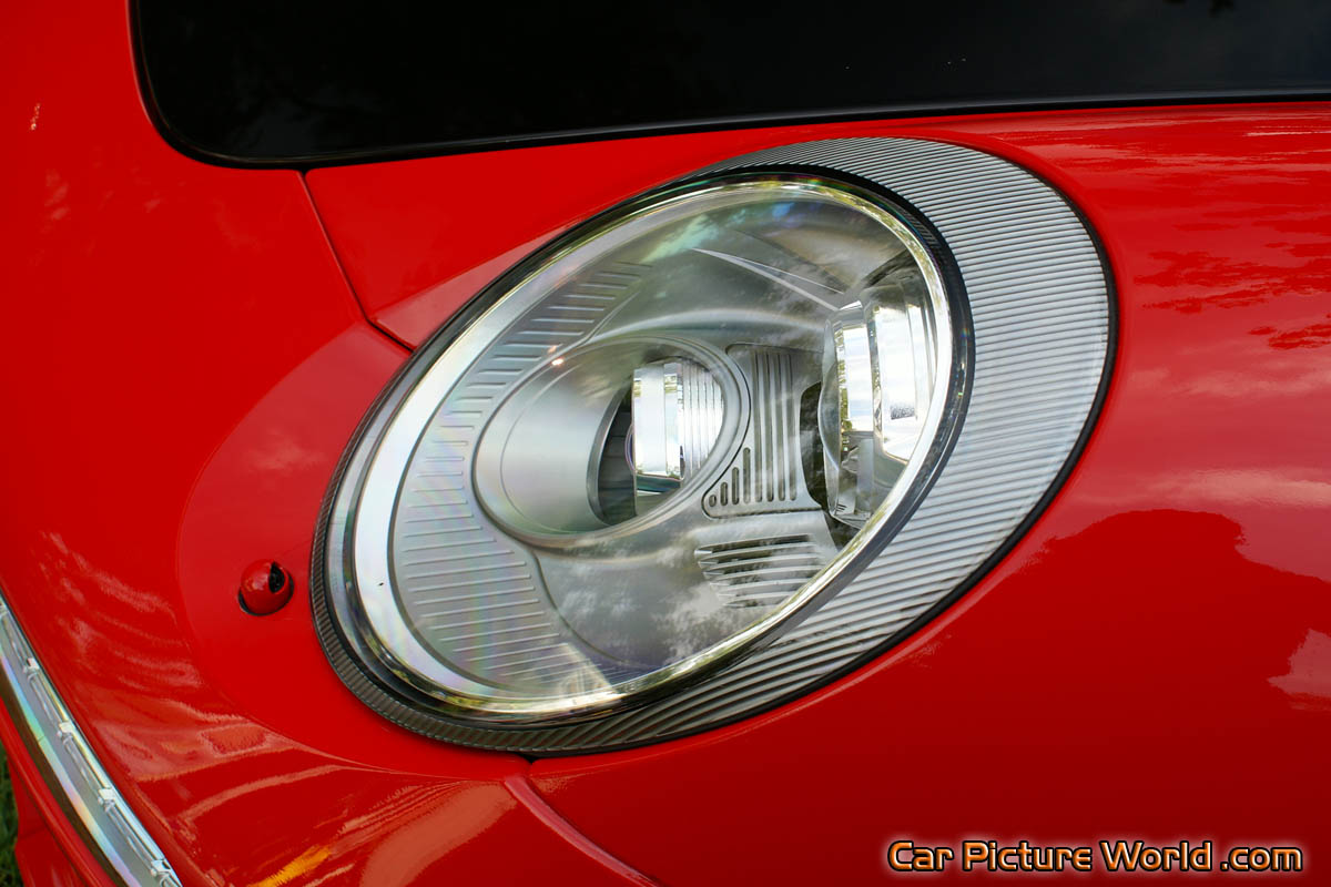 2012 Porsche 911 GTS Headlight