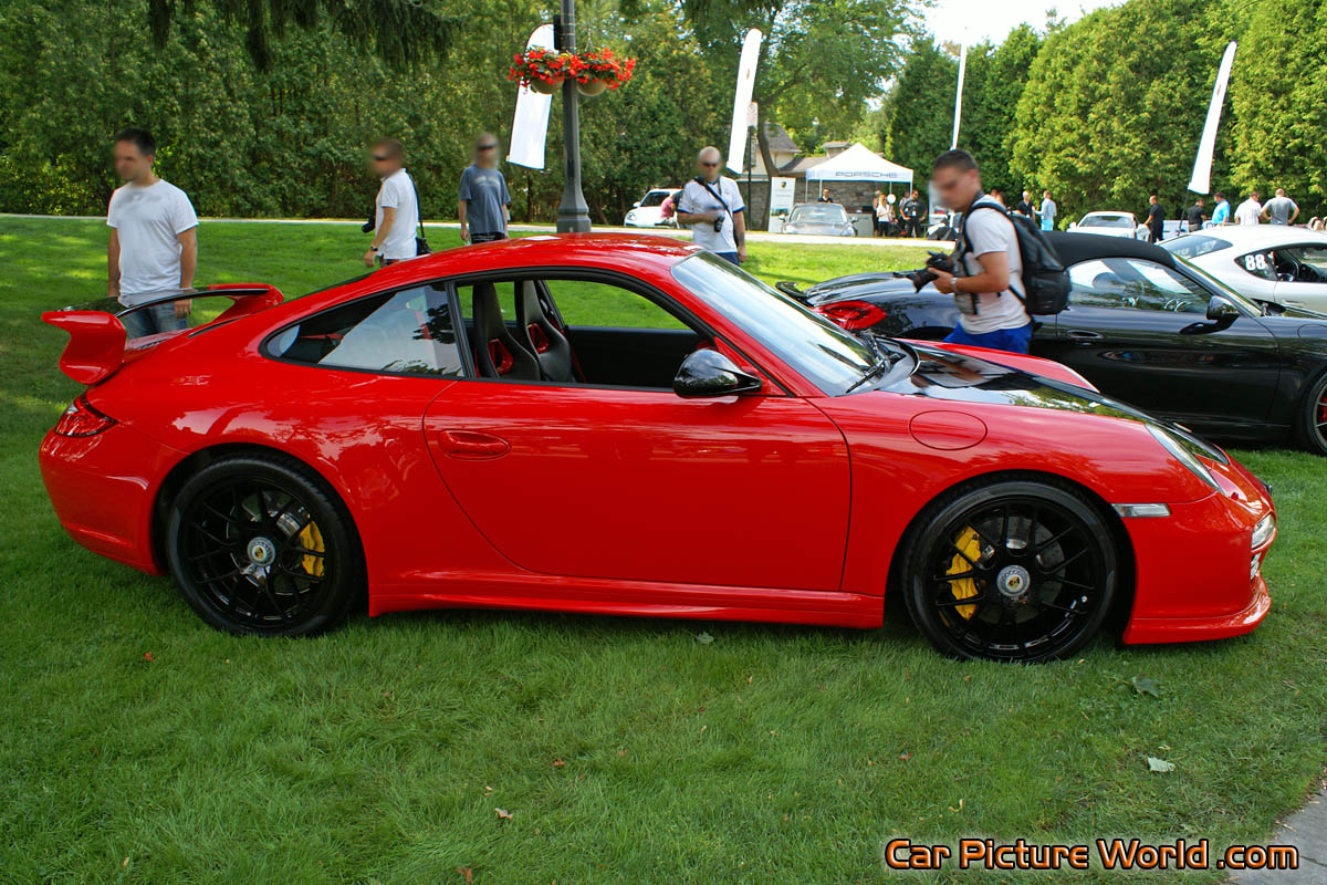 2012 Porsche 911 GTS Right Side