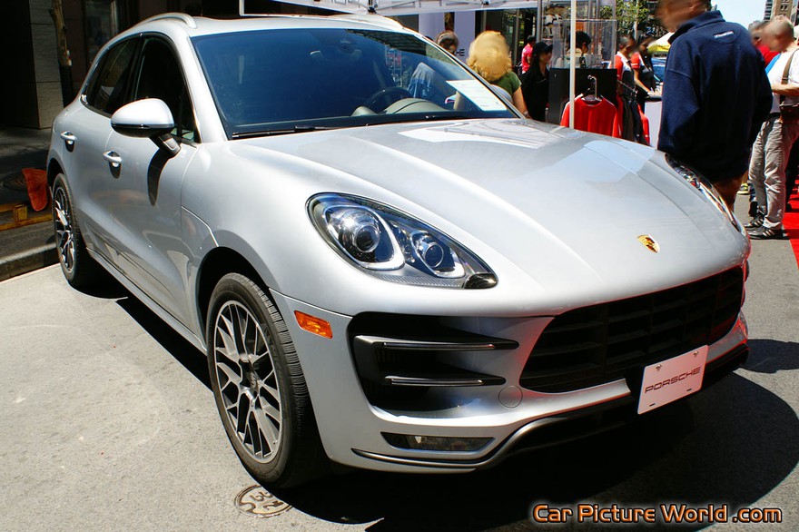 Picture of a 2014 Porsche Macan Turbo