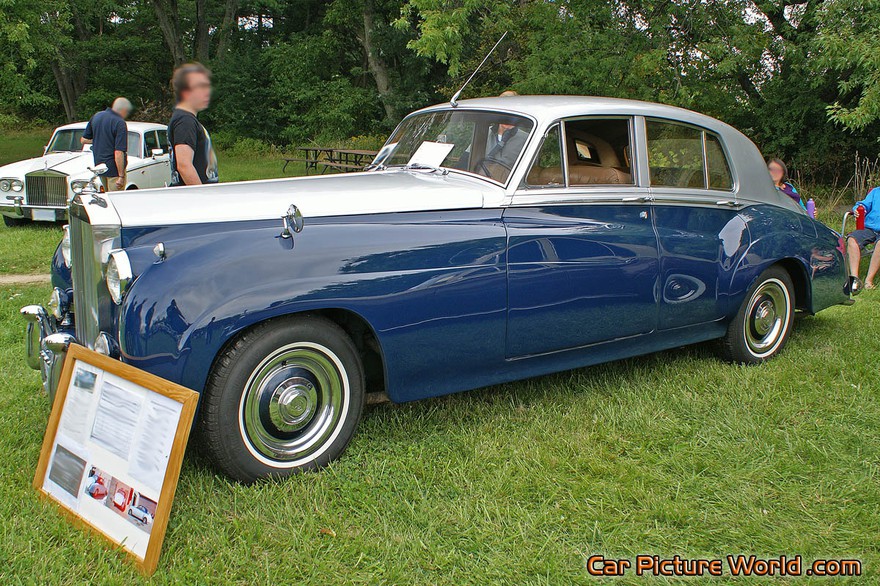 Picture of a 1960 Rolls Royce Silver Cloud