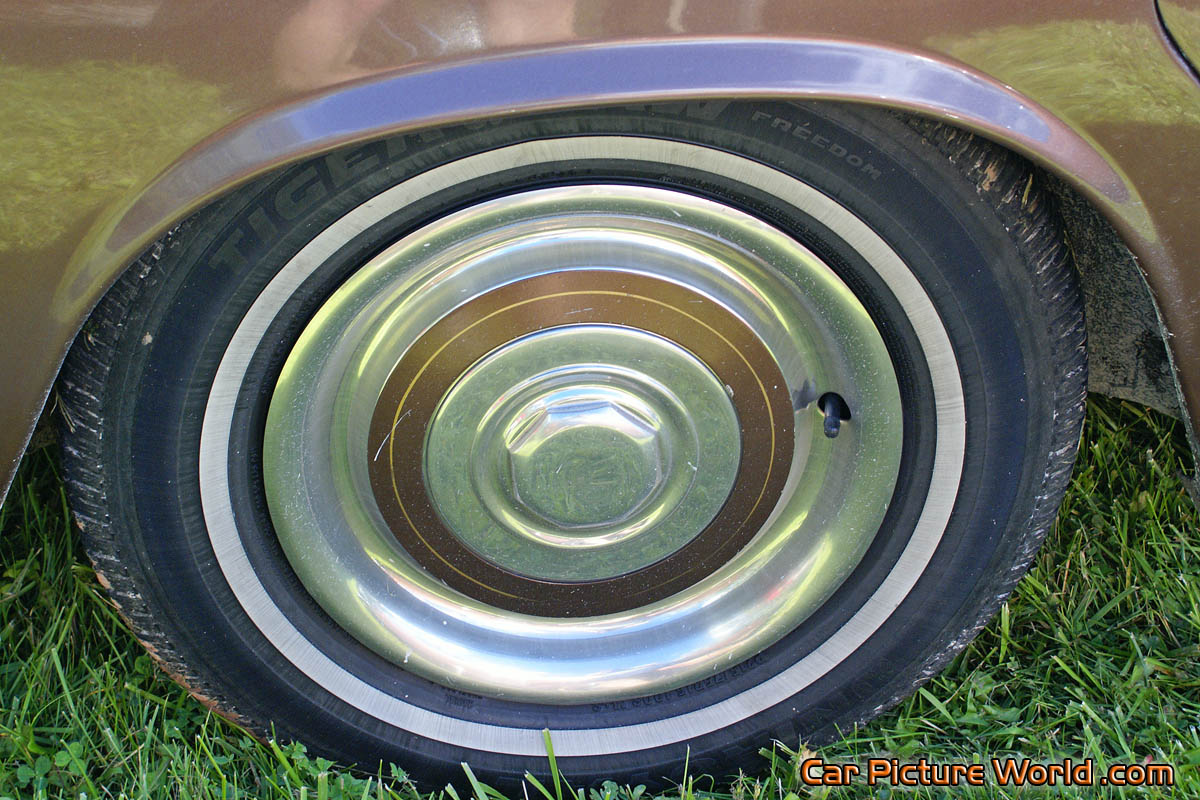 1970 Rolls Royce Silver Shadow Wheel