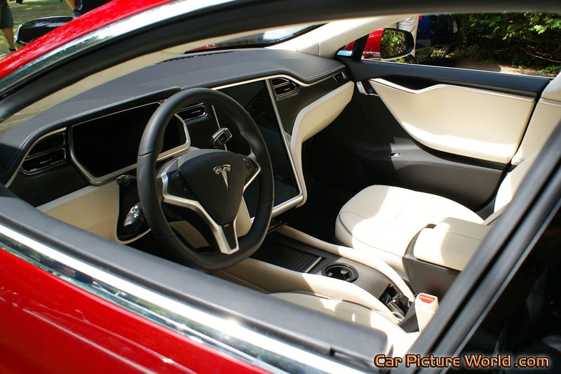 Model S P85 Interior